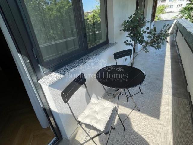 Three Bedrooms, Downtown, AFI Controceni