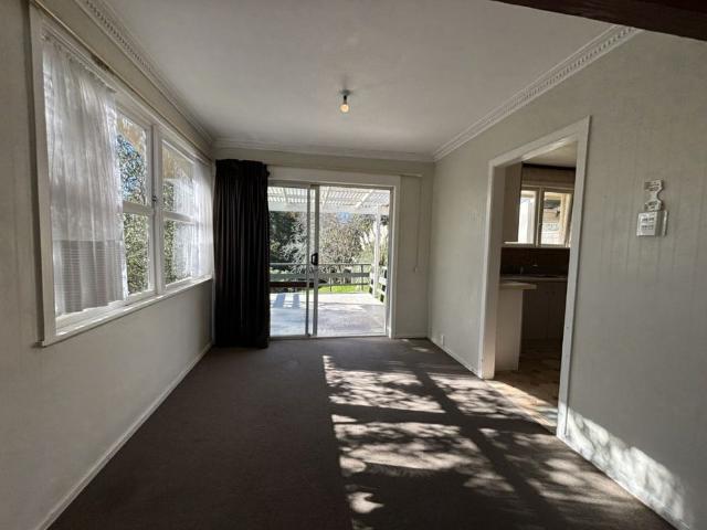 Three Bedrooms on River Road, Chartwell