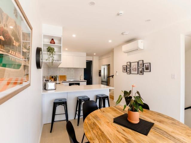 three kings, 1 bedroom