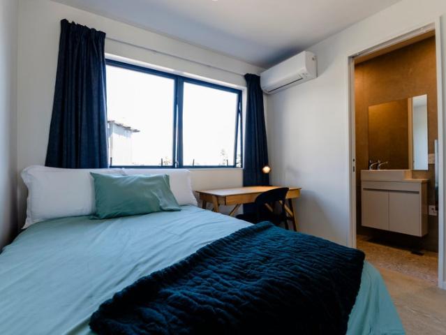 three kings, 1 bedroom
