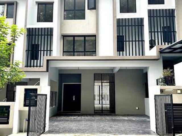 Three Storey Super Link House for Rent