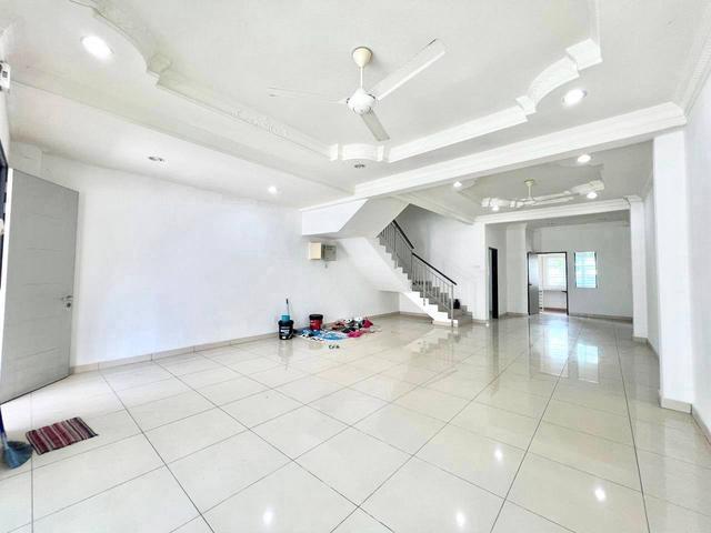 Three Storey Taman Aman Permai Bangi