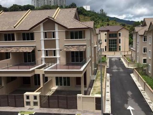 Three Storey Terrace Corner