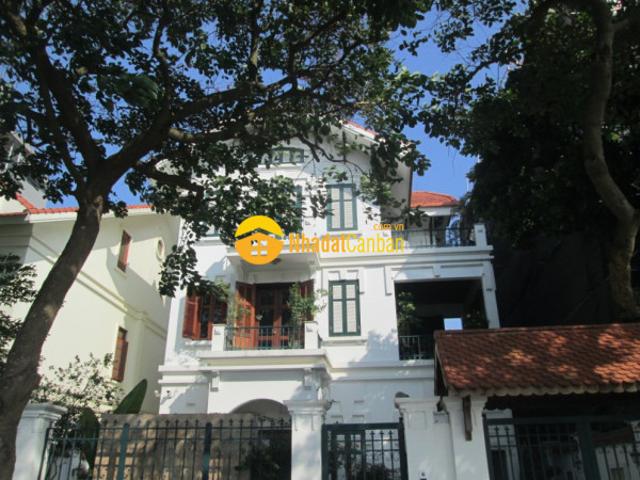 Thua bóng bán gấp biệt thự cạnh khu a geleximco 240m2 chỉ 2x tỷ. Lh 0989626