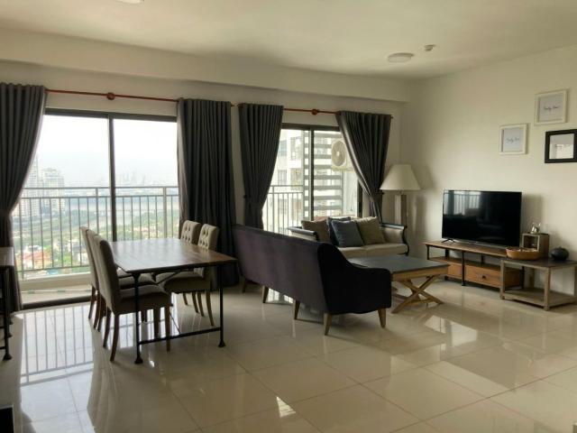 Thuê ngay căn hộ 3PN đập còn 2PN với Nội thất siêu đep_The Sun Avenue_96m2 view sông_Giá 20tr