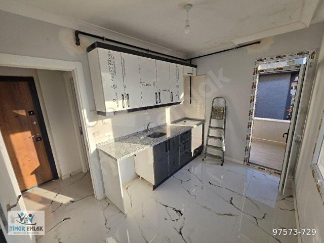 TİMUR EMLAKTAN METROBÜSE 2 DK.BAĞIMSIZ GİRİŞLİ 3+2 DUBLEKS DAİRE