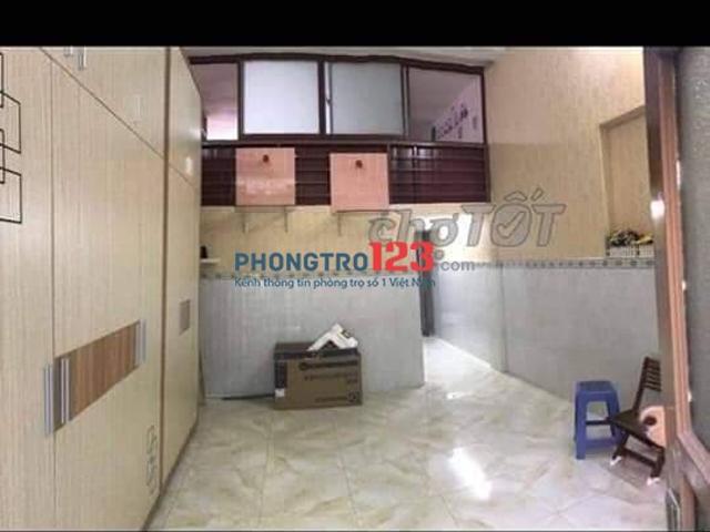 Tìm nữ ở ghép full nội thất q5