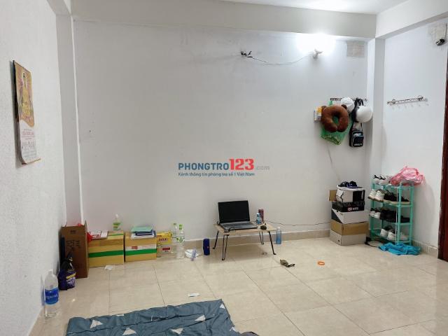 Tìm Nam ở Ghép 1tr5/người điện nước riêng ưu tiên sinh viên, NVVP