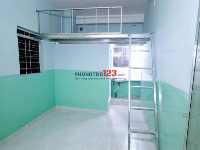 Tìm nam ở ghép Lạc Long Quân, Tân Bình 500k