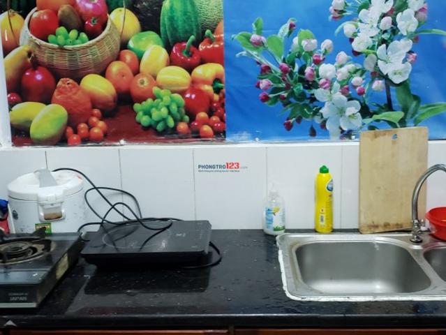 Tìm nam ở ghép nhàg nguyên căn trung tâm Quận 4