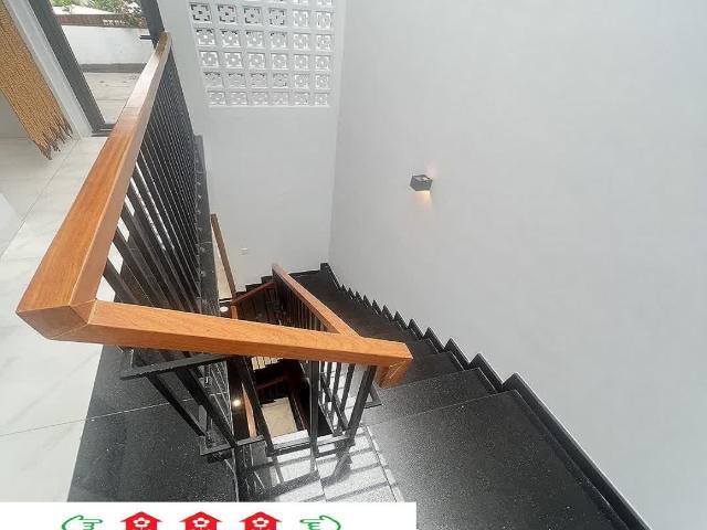 Tìm nhà phố Thủ Đức: Đừng để hẻm cụt làm khó mình! 2 mặt tiền hẻm xe hơi Trường Thọ, 3 tầng 3