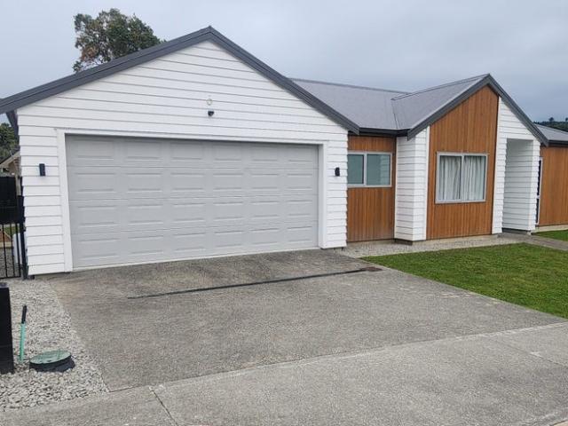 timberlea, 3 bedrooms