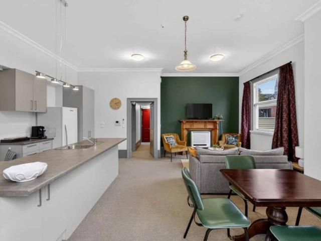 Timeless Character in the Heart of the City Ã¢ÂÂ Furnished Apartment