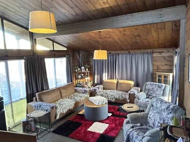 Timeless Lockwood Charm in the Heart of Greytown