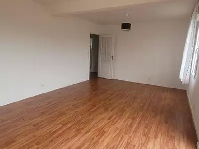 Tinténiac 35190 Location appartement 3 pièces t3