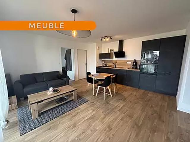 Tinténiac 35190 Location appartement 3 pièces t3 au dernier étage terrasse