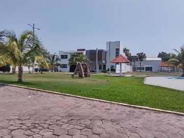Tinajitas, Casa en VENTA de una planta con alberca en ?rea