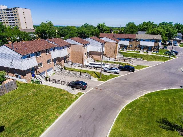 Tindale & Quigley 3 Bedroom Apartment for Rent at 25 Tindale Crt, Hamilton, ON L8K 6C8 Vincent