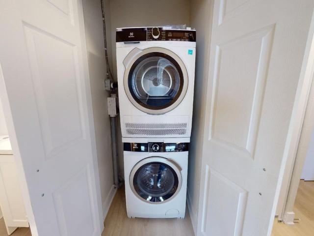 Tindale & Quigley 2 Bedroom Apartment for Rent at 25 Tindale Crt, Hamilton, ON L8K 6C8 Vincent