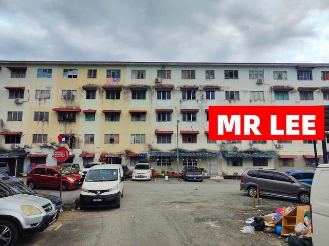 TINGAT 4 Pangsapuri Sri Impian Ukay Perdana Ampang 3 bilik 1 tandas