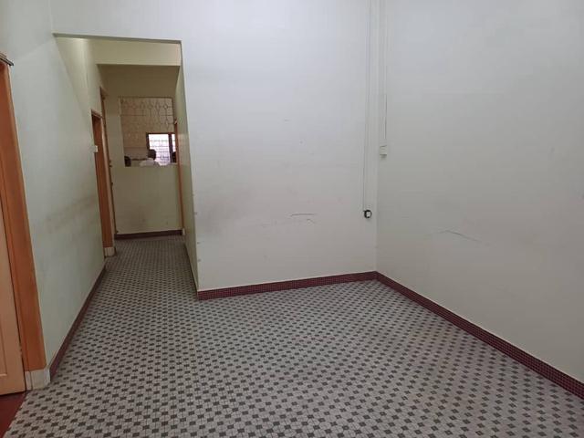 TINGKAT JELUTONG 1terrace for sale la 1400sf
