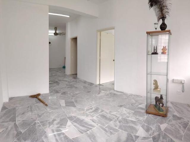 Tingkat 1 100 Loan Apartment Daisy Taman Kinrara Seksyen 2 Puchong