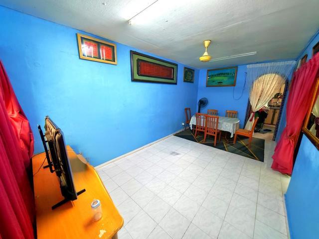 TINGKAT 1 Flat Puchong Permai Puchong Untuk Dijual Low Cost FOR SALE