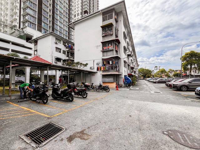 Tingkat 1 Indah Court Pangsapuri Subang Jaya