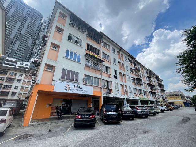 Tingkat 1 Taman Impian Indah Balakong Good for investment for Sale