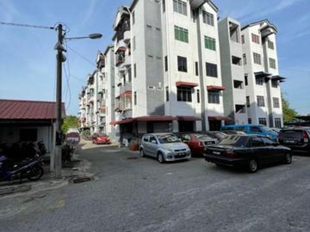 TINGKAT 1Flat Desa Sena