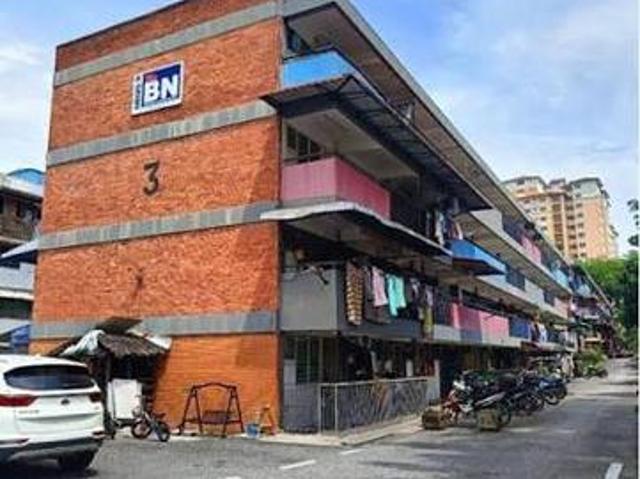 Tingkat 2 PKNS Flat Seksyen 16 Shah Alam tingkat 2