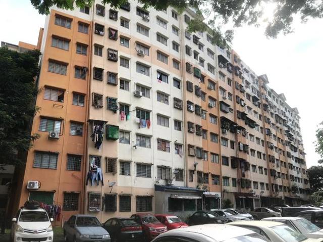 Tingkat 2Lift Flat Taman Sri Murni Pasar Selayang Batu Caves
