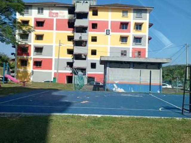 Tingkat 3 block B Taman Impian Indah Balakong sungai buloh