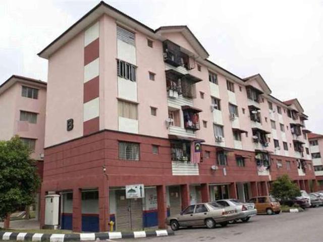Tingkat 3 block D Suakasih bandar tun Hussein onn rumah kos rendah