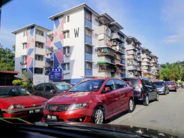 Tingkat 4 Pinggiran batu caves block W