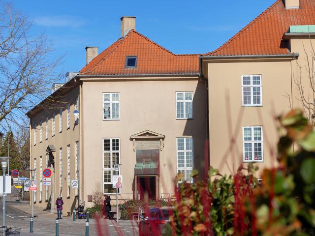 Tinghusgade 1A, 2