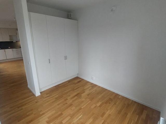 Tingstorget 13, Alby