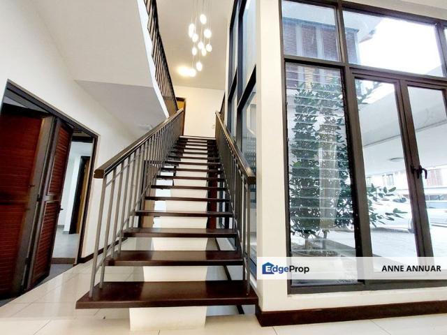 Tiana Elmina Gardens