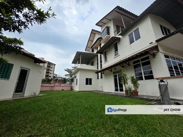Tiara Villa