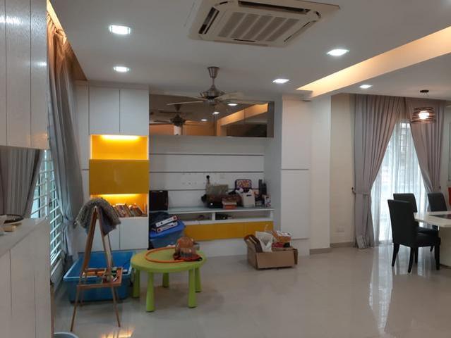 Tiara Puteri 3 sty semi detached house fully furnished