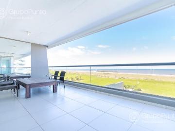 Tibur?n Terrazas Oceano Departamento 4 dormitorios Frente al Mar Amenities Playa Brava Punta del Este