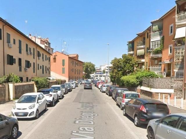 Tiburtina ampio monolocale arredato