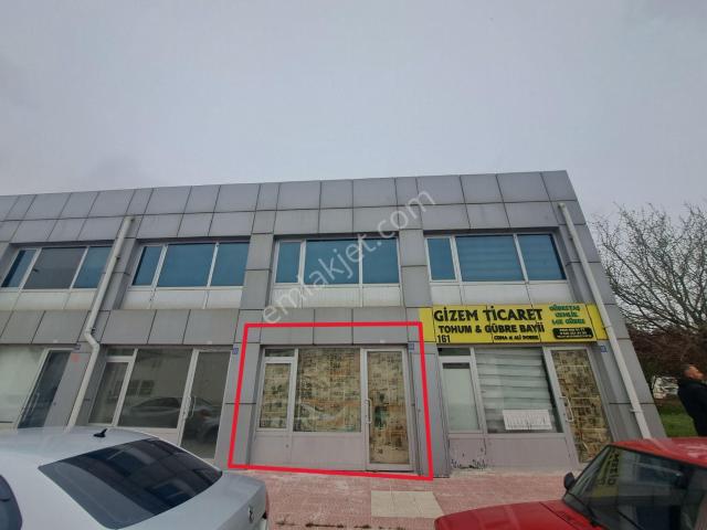 Ticaret Borsasında buğday Pazarı Satılık 20 M2 Dükkan/büro