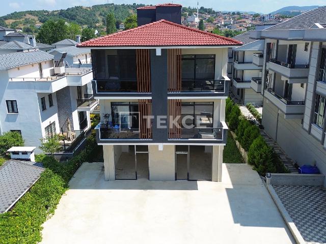 Ticari gayrimenkul Yalova, Türkiye 226625