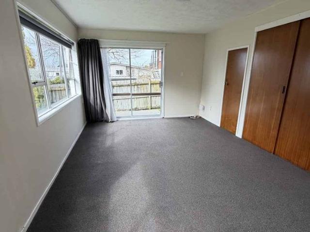 Tidy one bedroom flat
