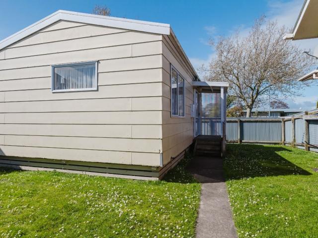 Tidy one bedroom home