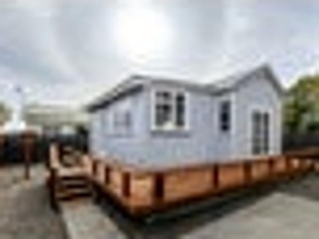 Tidy and ready to move in, newly renovated cottage