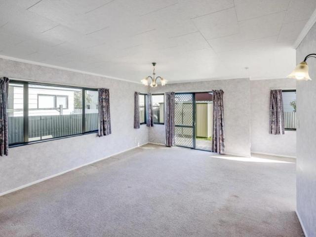 Tidy, comfortable home in popular Parkvale