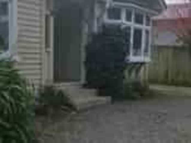 Tidy, good size 4 bedroom home with two living rooms and two bathrooms