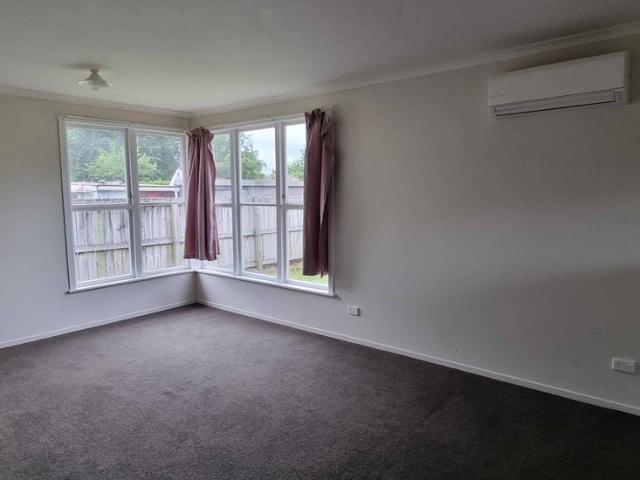 Tidy Home with Fully Fenced Yard